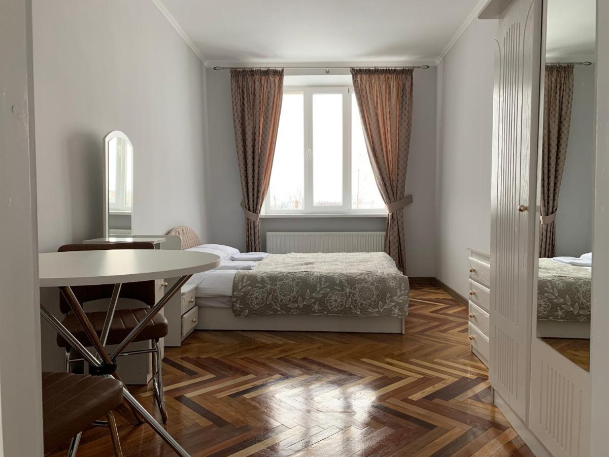 Hostel Good Rest Chemerivtsi Zewnętrze zdjęcie